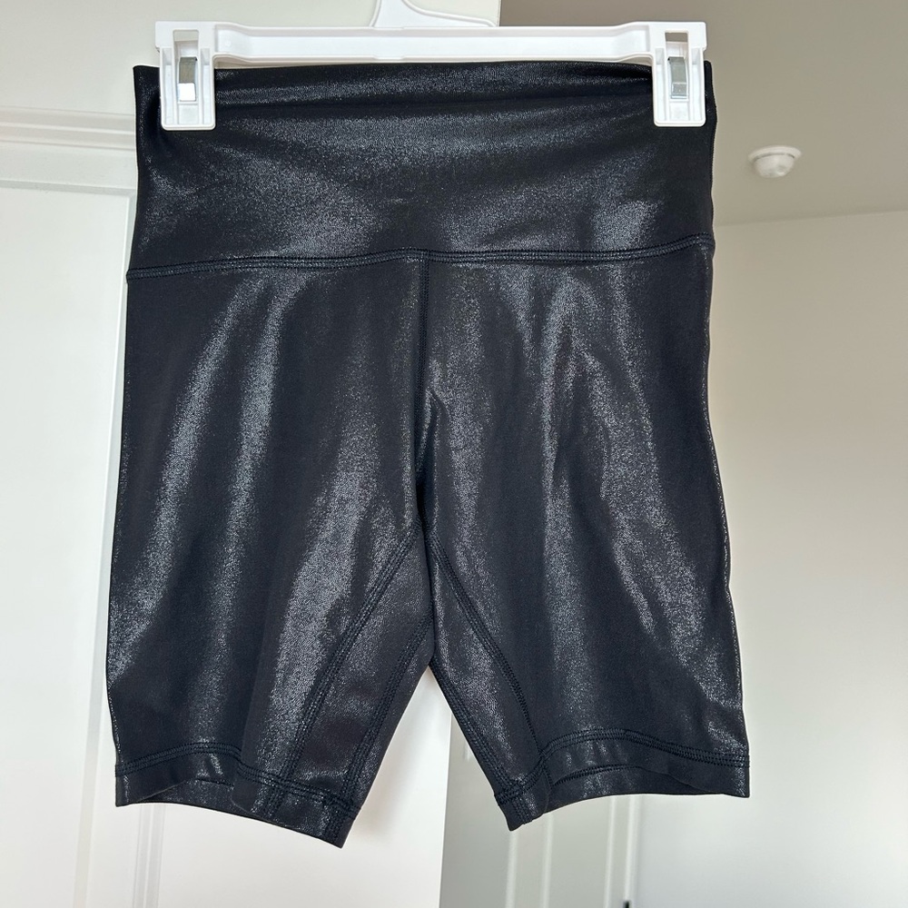 Lululemon Athletica High Rise Short 8’ Shine